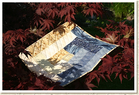 blau-gold Weihnachtslogcabin