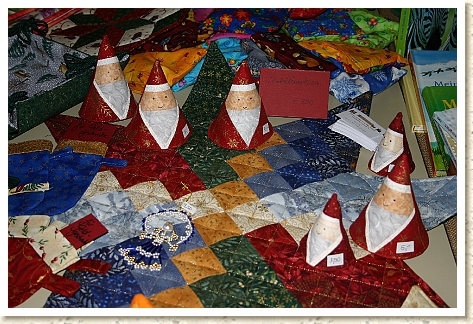 Deko-Weihnachtsmänner